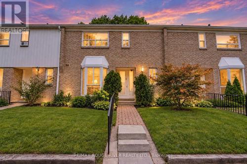 3 - 9 Gosford Boulevard, Toronto, ON 