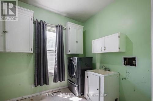 Main Floor Laundry - 279 1St Ave Avenue S, Arran-Elderslie, ON 