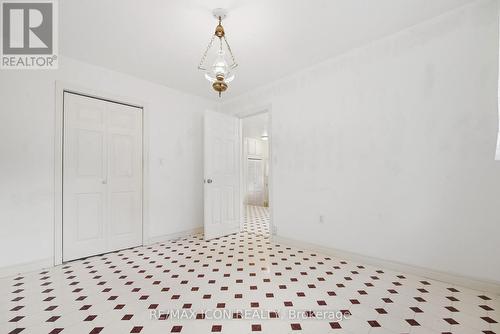 423 Lawrence Avenue, Kitchener, ON 