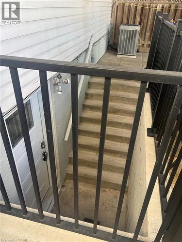 23 MEGNA Court Unit# Basement , Hamilton, Ontario L9C 6Y6 3