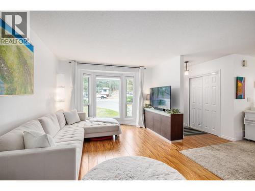 2754 Cameron Road, West Kelowna, BC 