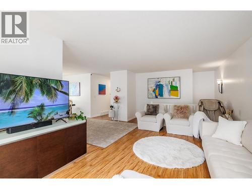 2754 Cameron Road, West Kelowna, BC 
