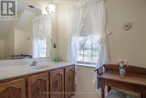 1350 4Th Line Road, Port Hope, ON 