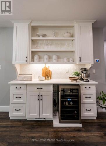 Built-in coffee bar with fridge - 11688 Charlton Drive, Middlesex Centre, ON 