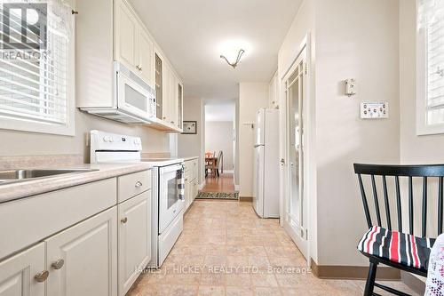 80 Frontenac Crescent, Deep River, ON 