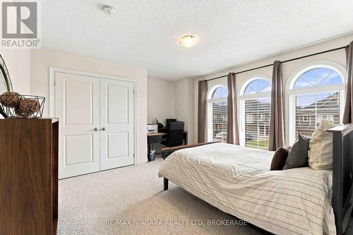 15 Fox Grape Road, Thorold (Confederation Heights), ON 