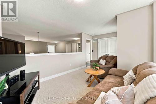 15 Fox Grape Road, Thorold (Confederation Heights), ON 