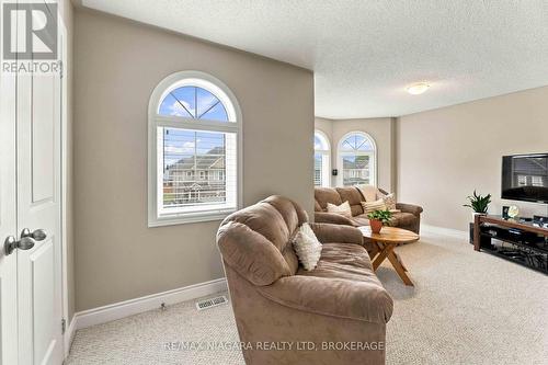 15 Fox Grape Road, Thorold (Confederation Heights), ON 