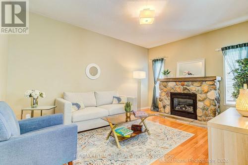 53 Wilshire Drive, Whitby, ON 