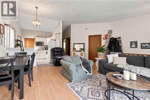 26 Renfrew Street E, Caledonia, ON 