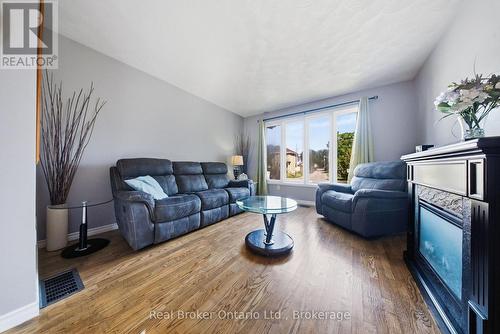 11 Dundas Street W, Brant (Paris), ON 