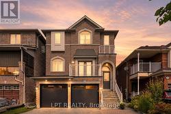 30 SNOWY MEADOW AVENUE Richmond Hill, ON L4E 3V3