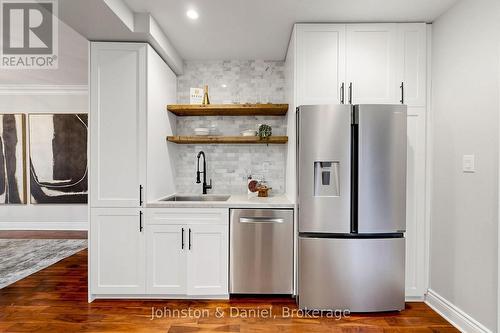 11 Ashland Avenue, Toronto, ON 