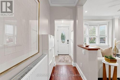 11 Ashland Avenue, Toronto, ON 
