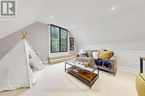 11 Ashland Avenue, Toronto, ON 
