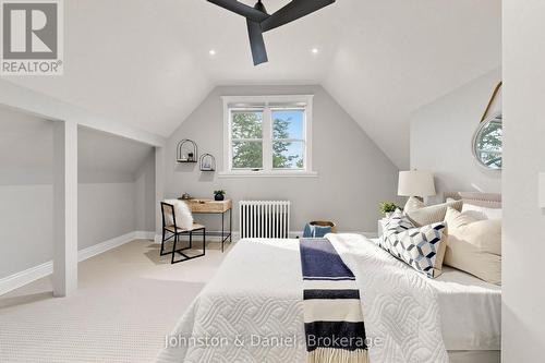 11 Ashland Avenue, Toronto, ON 