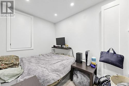 11 Ashland Avenue, Toronto, ON 