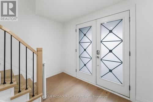 2290 DEVON ROAD , Oakville, Ontario L6J 5R4 4