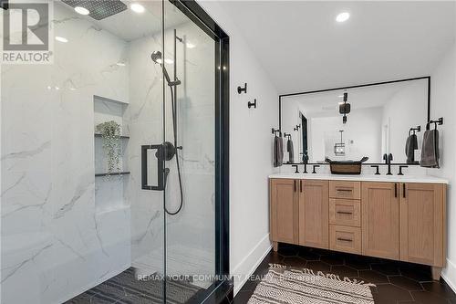 1379 Caroline Street, Burlington, ON 