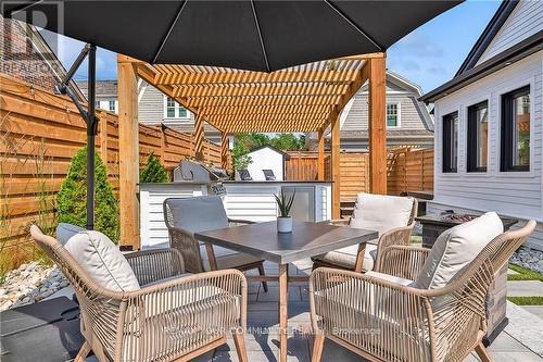 1379 Caroline Street, Burlington, ON 