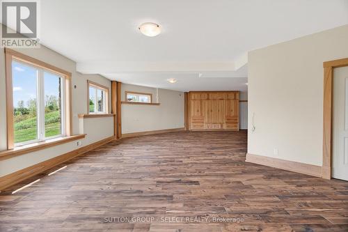 21170 Mayfair Road, Southwest Middlesex, ON 