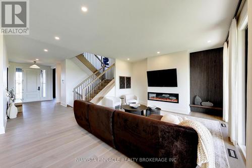 1643 Upper West Avenue, London South (South B), ON 