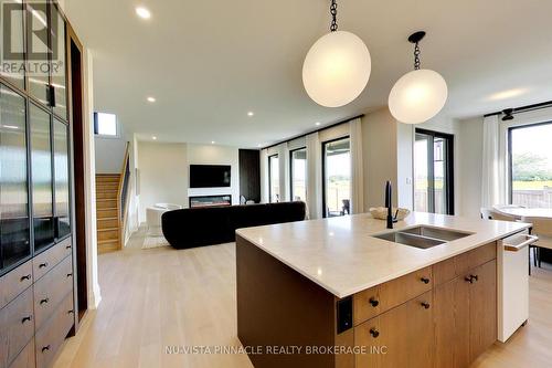 1643 Upper West Avenue, London South (South B), ON 