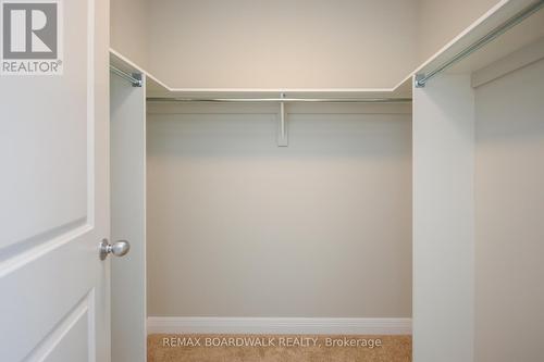 74 Michael Stoqua Street, Ottawa, ON 