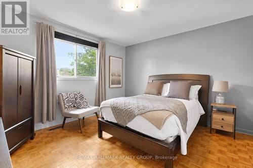 932 Dresden Crescent, Ottawa, ON 