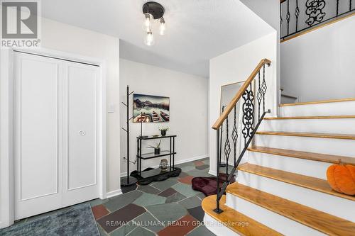 932 Dresden Crescent, Ottawa, ON 