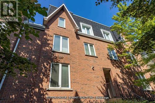 421 - 12 Douro Street, Toronto, ON 