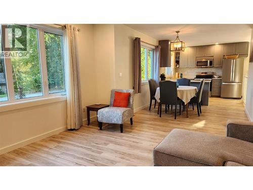 459 Whitman Way, Warfield, BC 