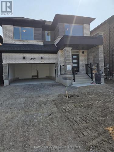 392 SANDYMOUNT STREET E , Kitchener, Ontario N2R 0V5