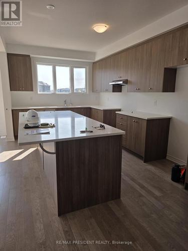392 SANDYMOUNT STREET E , Kitchener, Ontario N2R 0V5 2