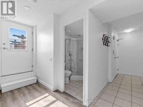 3-piece bath and walk-out to south facing terrace - 1102 - 2800 Warden Avenue, Toronto, ON 