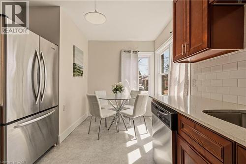 31 Cameron Avenue, Dundas, ON 