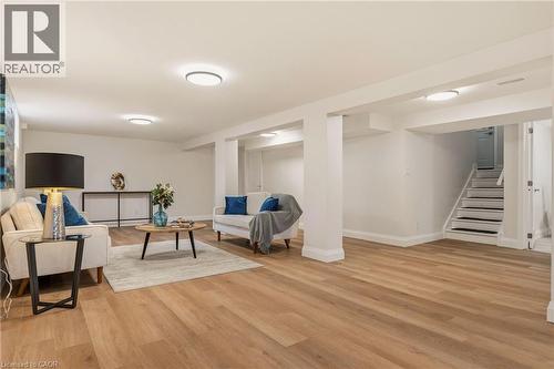 31 Cameron Avenue, Dundas, ON 