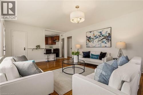 31 Cameron Avenue, Dundas, ON 