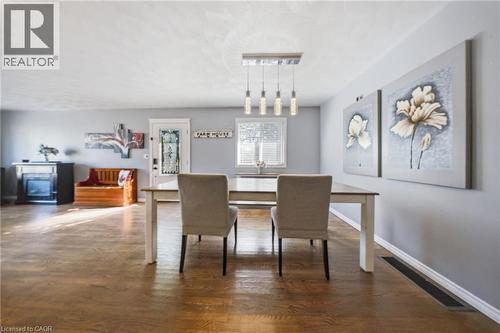 11 Dundas Street W, Paris, ON 