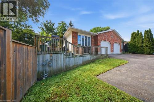 11 Dundas Street W, Paris, ON 