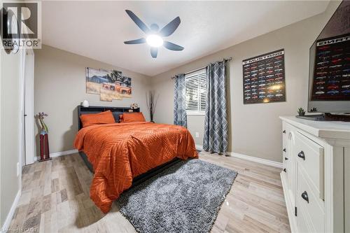 11 Dundas Street W, Paris, ON 
