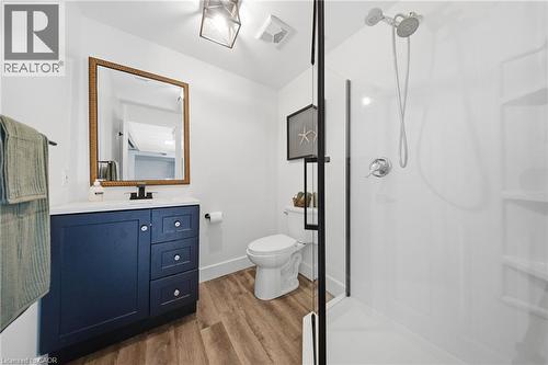 11 Dundas Street W, Paris, ON 