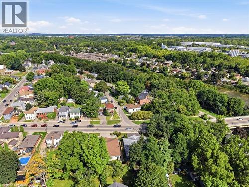 11 Dundas Street W, Paris, ON 
