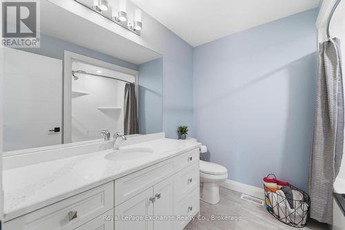 4pc bathroom upper level - 593 Morrison Crescent, Kincardine, ON 