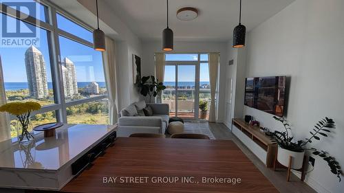 1604 - 251 Manitoba Street, Toronto, ON 