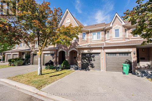 20 - 455 APACHE COURT  Mississauga, ON L4Z 3W8