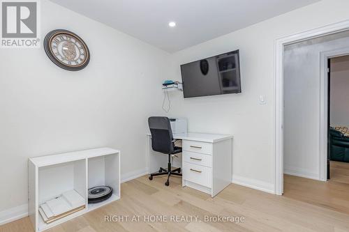 2358 Arnold Crescent, Burlington, ON 