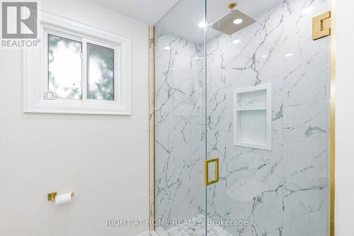 2358 Arnold Crescent, Burlington, ON 