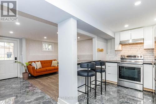 2358 Arnold Crescent, Burlington, ON 