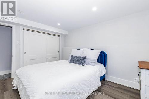 2358 Arnold Crescent, Burlington, ON 